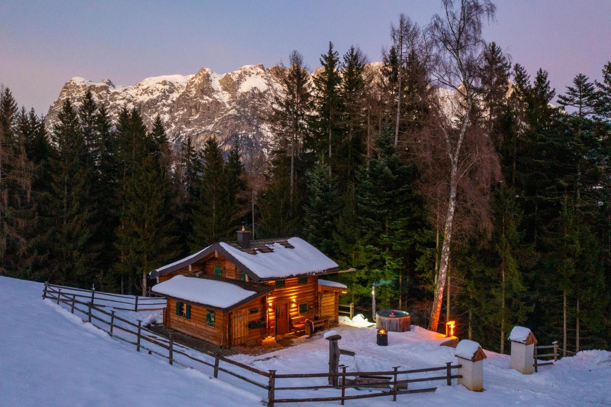 Almfrieden Villa Werfen Exteriör bild
